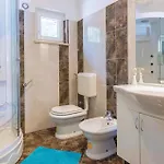 Semesterbostad 3 Bedroom Amazing In Sikici *
