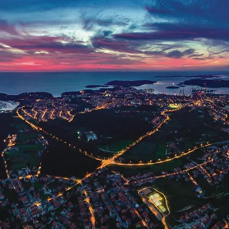 3 Bedroom Amazing In Sikici 펜션 *