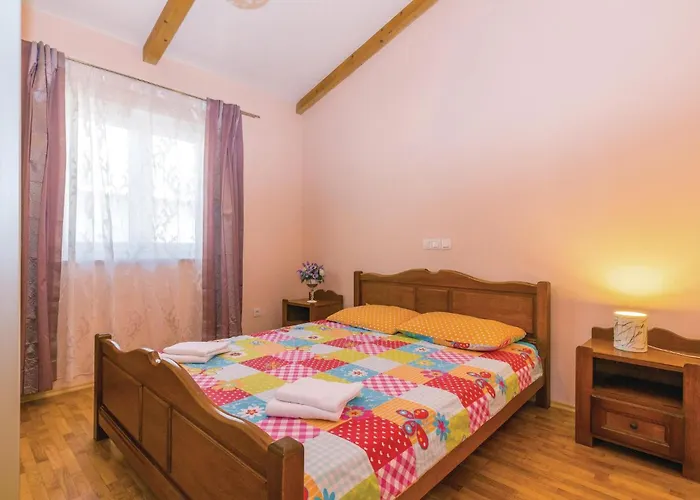 3 Bedroom Amazing In Sikici 풀라