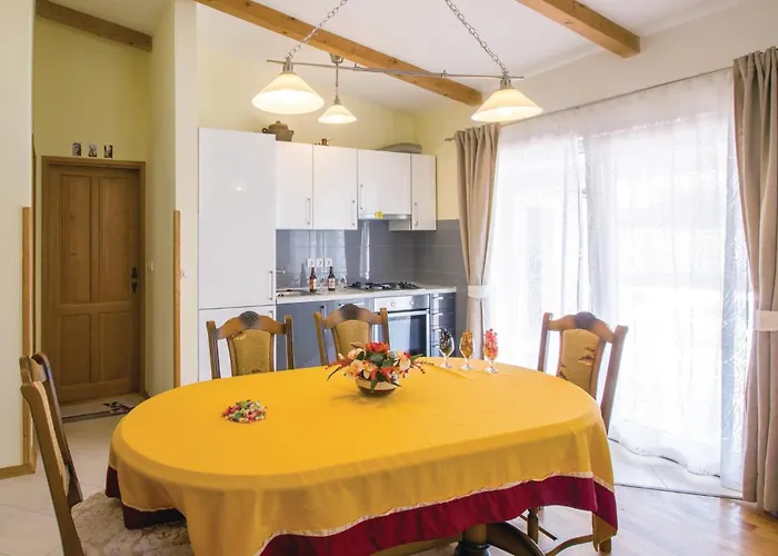 3 Bedroom Amazing In Sikici *